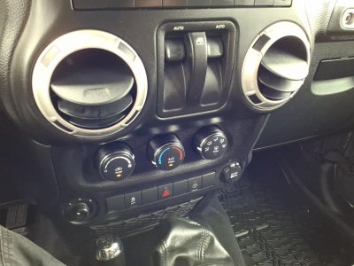 2017 Jeep Wrangler Sahara