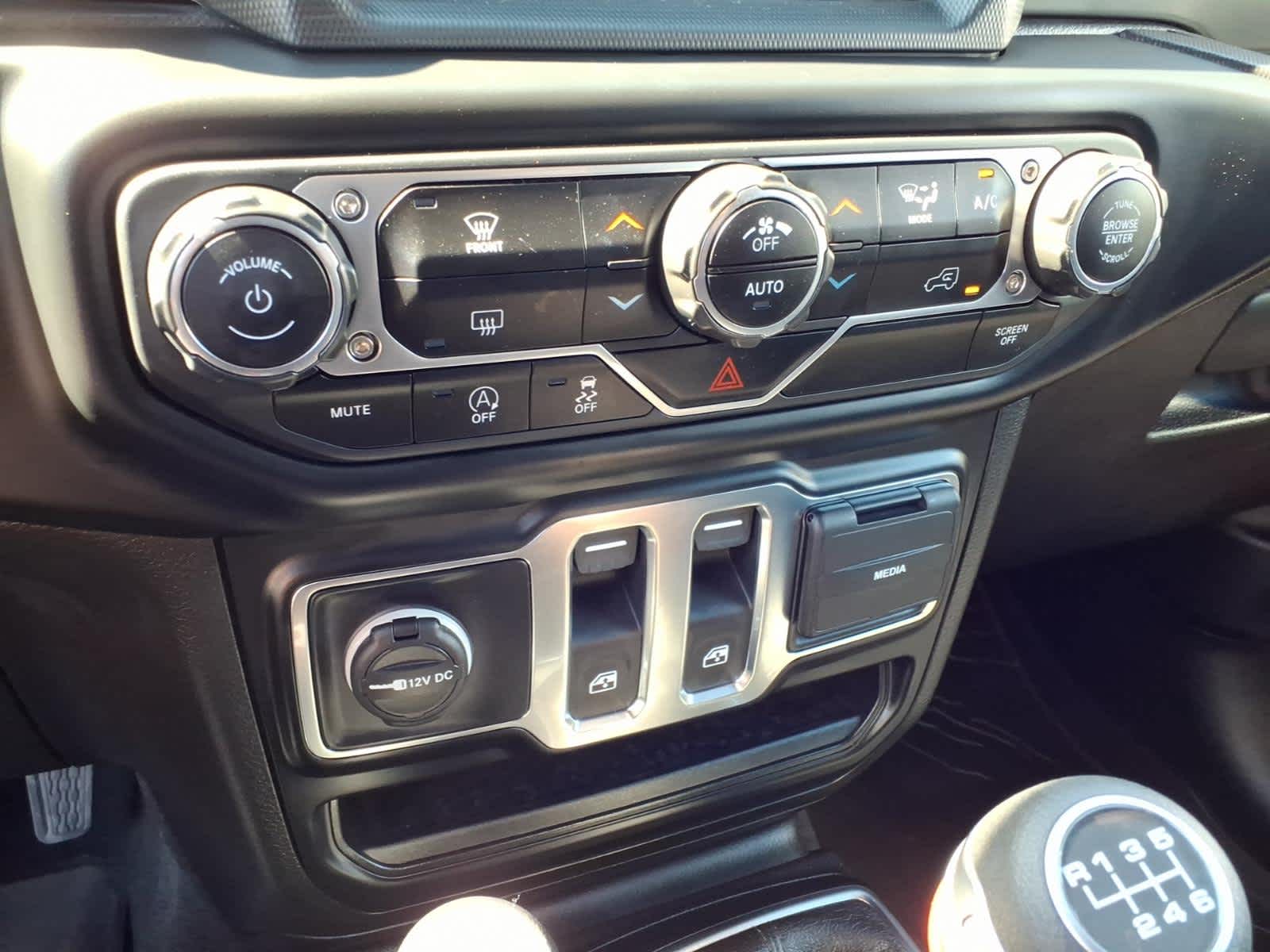 2022 Jeep Wrangler Sport S