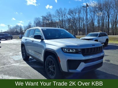 2026 Jeep Grand Cherokee Laredo