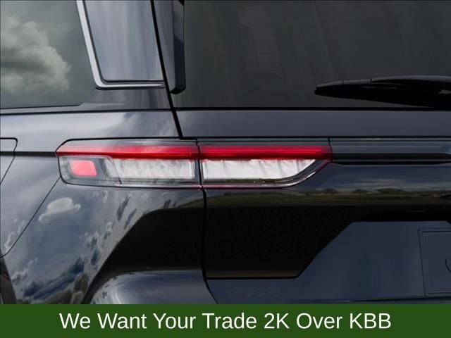 2026 Jeep Grand Cherokee Base