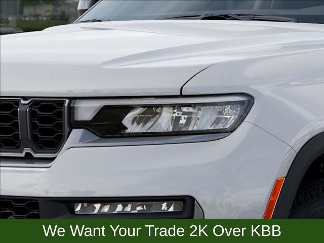 2026 Jeep Grand Cherokee Base