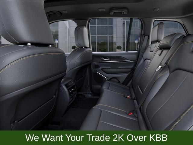 2026 Jeep Grand Cherokee Base