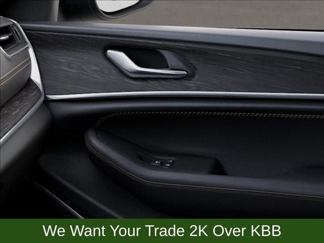 2026 Jeep Grand Cherokee Base