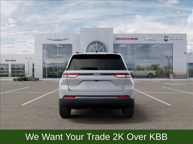 2026 Jeep Grand Cherokee Base