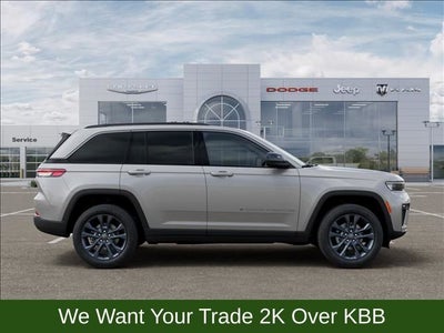 2026 Jeep Grand Cherokee Base