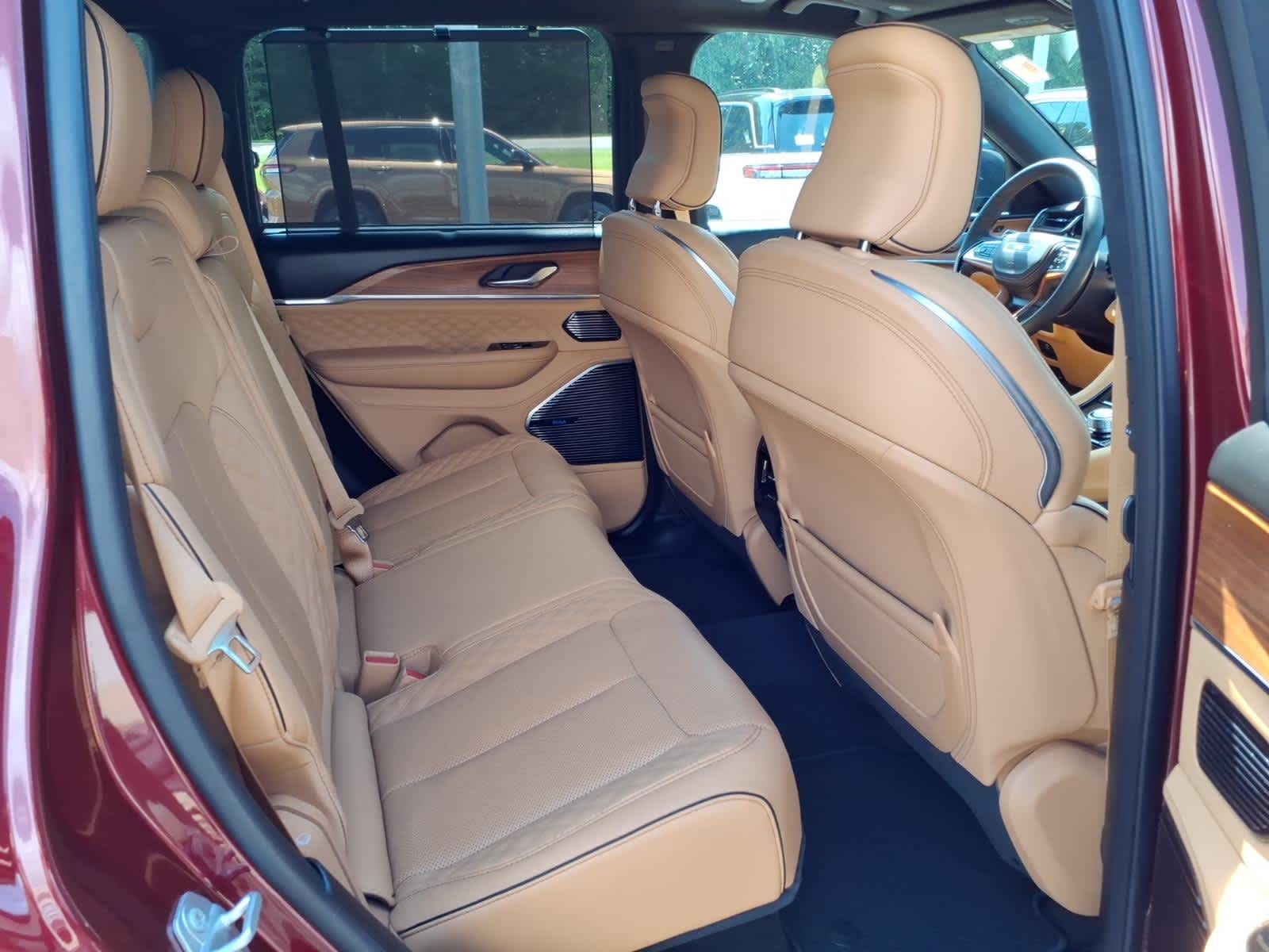 2025 Jeep Grand Cherokee Summit Reserve
