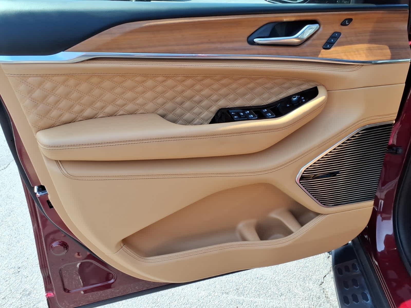 2025 Jeep Grand Cherokee Summit Reserve