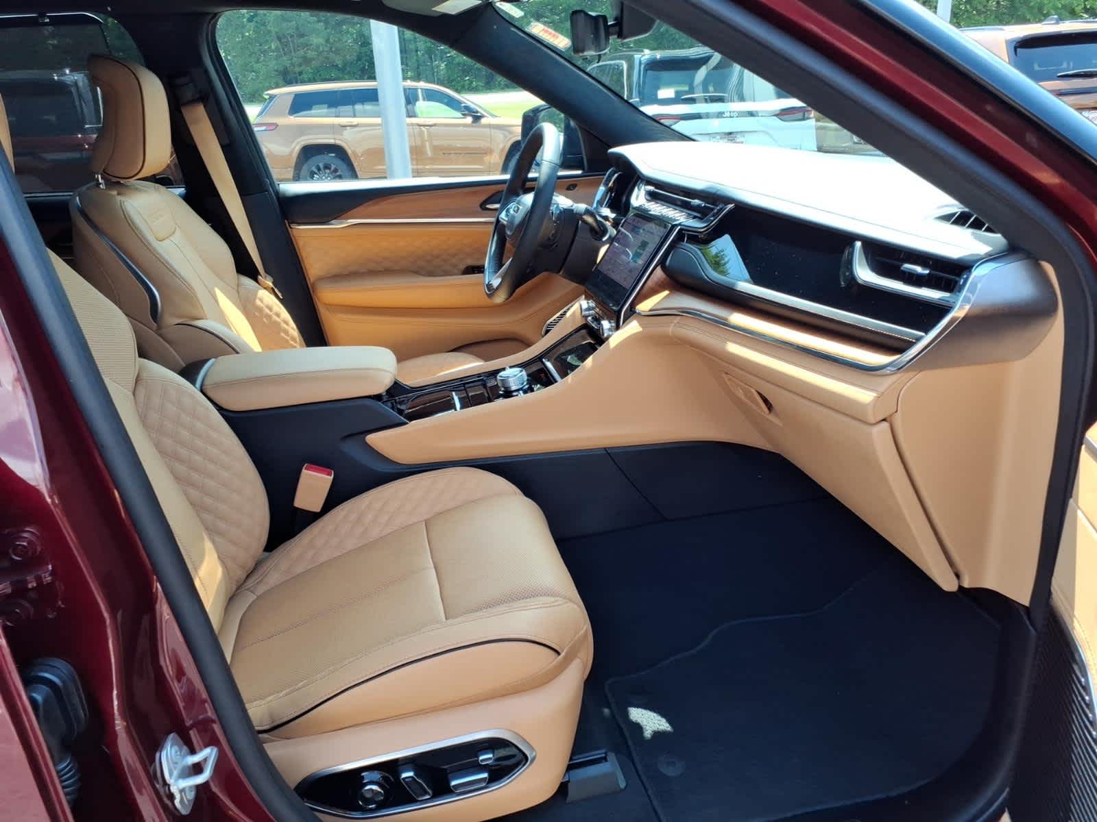 2025 Jeep Grand Cherokee Summit Reserve