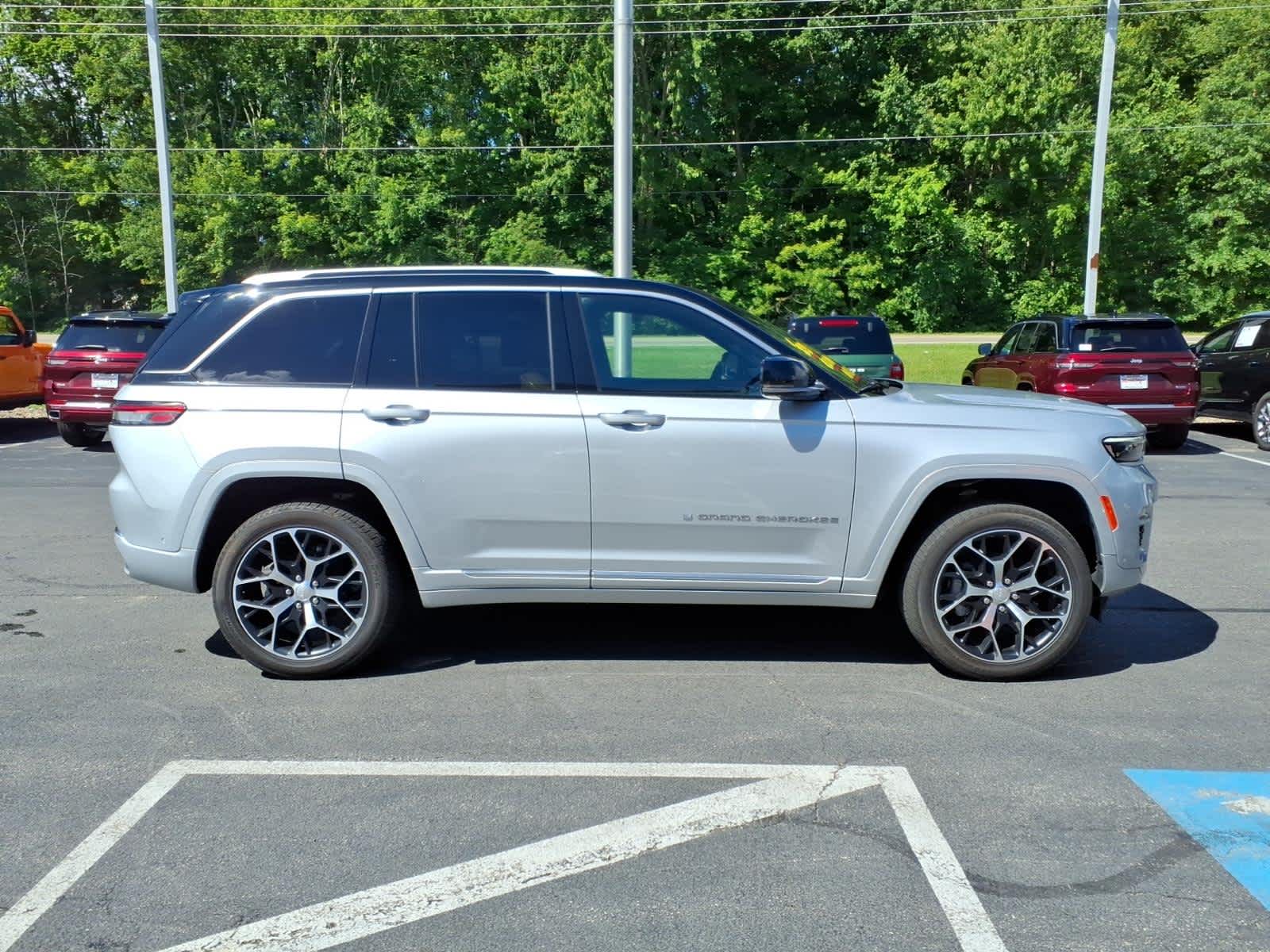 2023 Jeep Grand Cherokee Summit Reserve