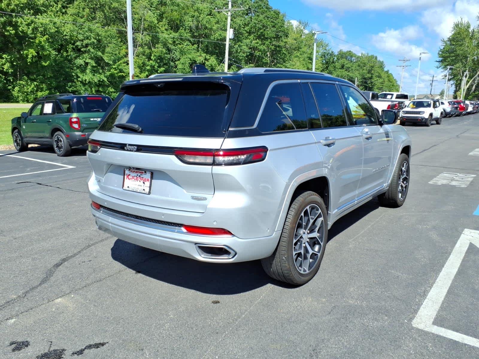 2023 Jeep Grand Cherokee Summit Reserve