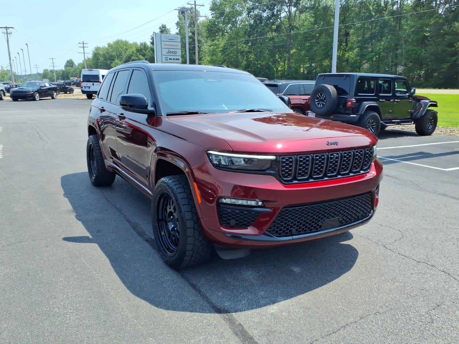 2025 Jeep Grand Cherokee Summit