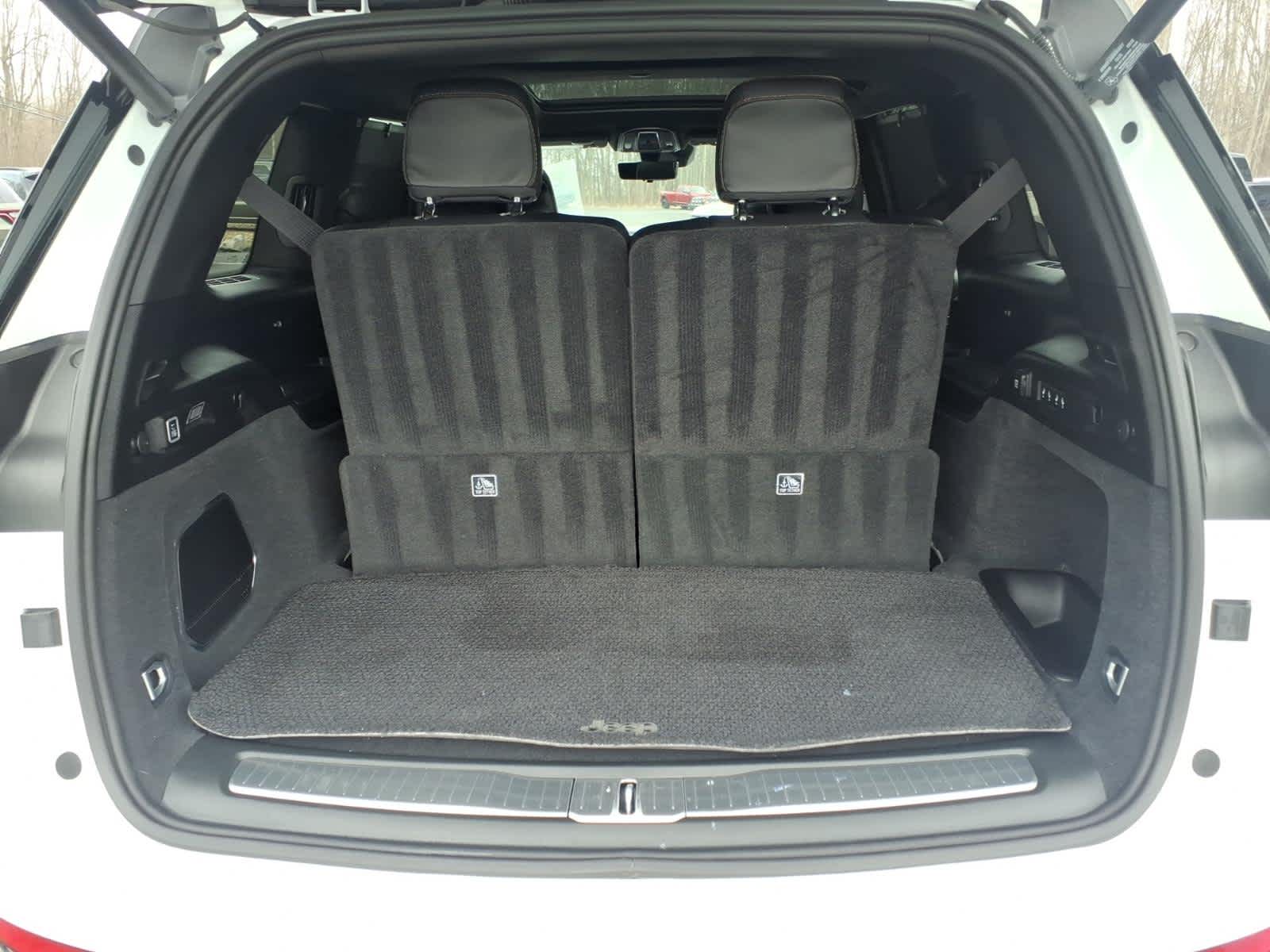 2025 Jeep Grand Cherokee L Summit Reserve