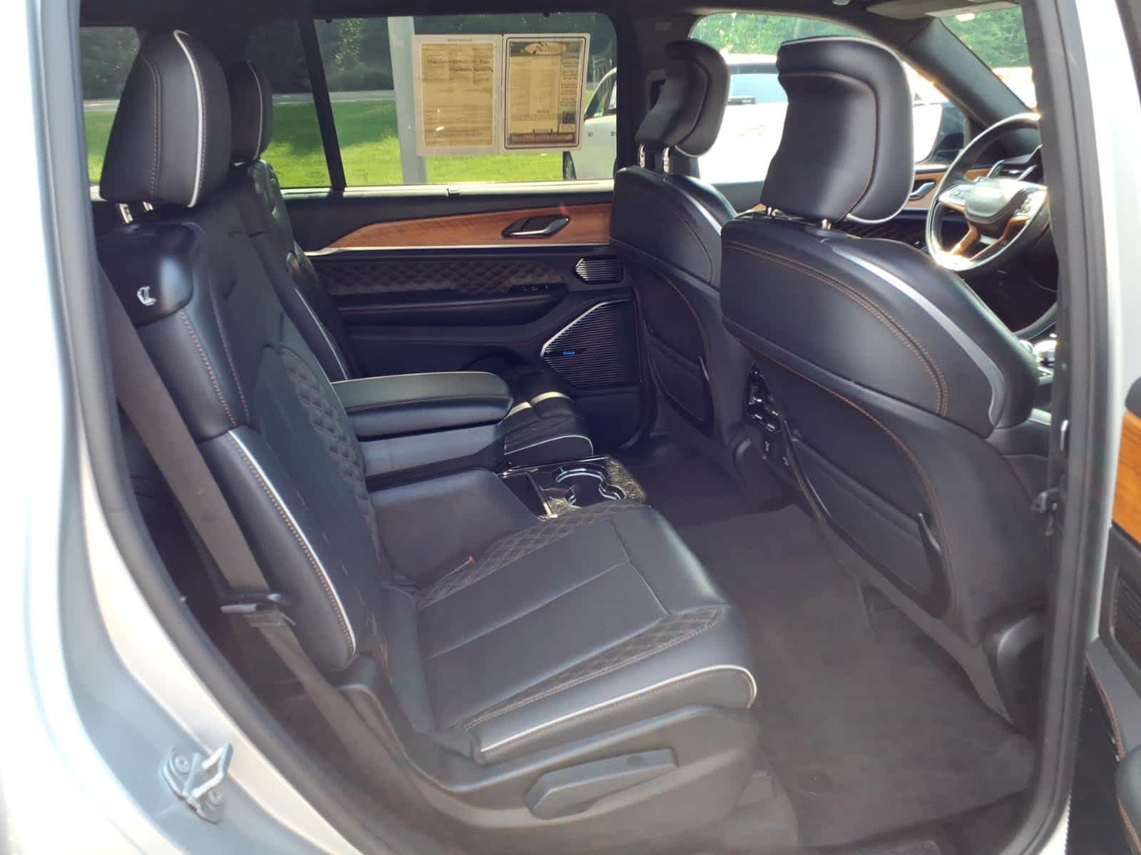 2022 Jeep Grand Cherokee L Summit Reserve