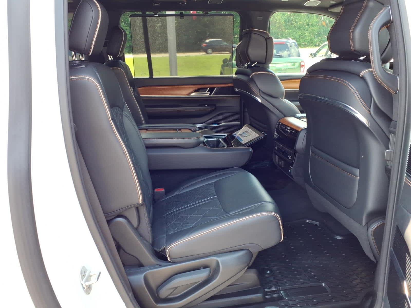 2024 Jeep Grand Wagoneer L Series III