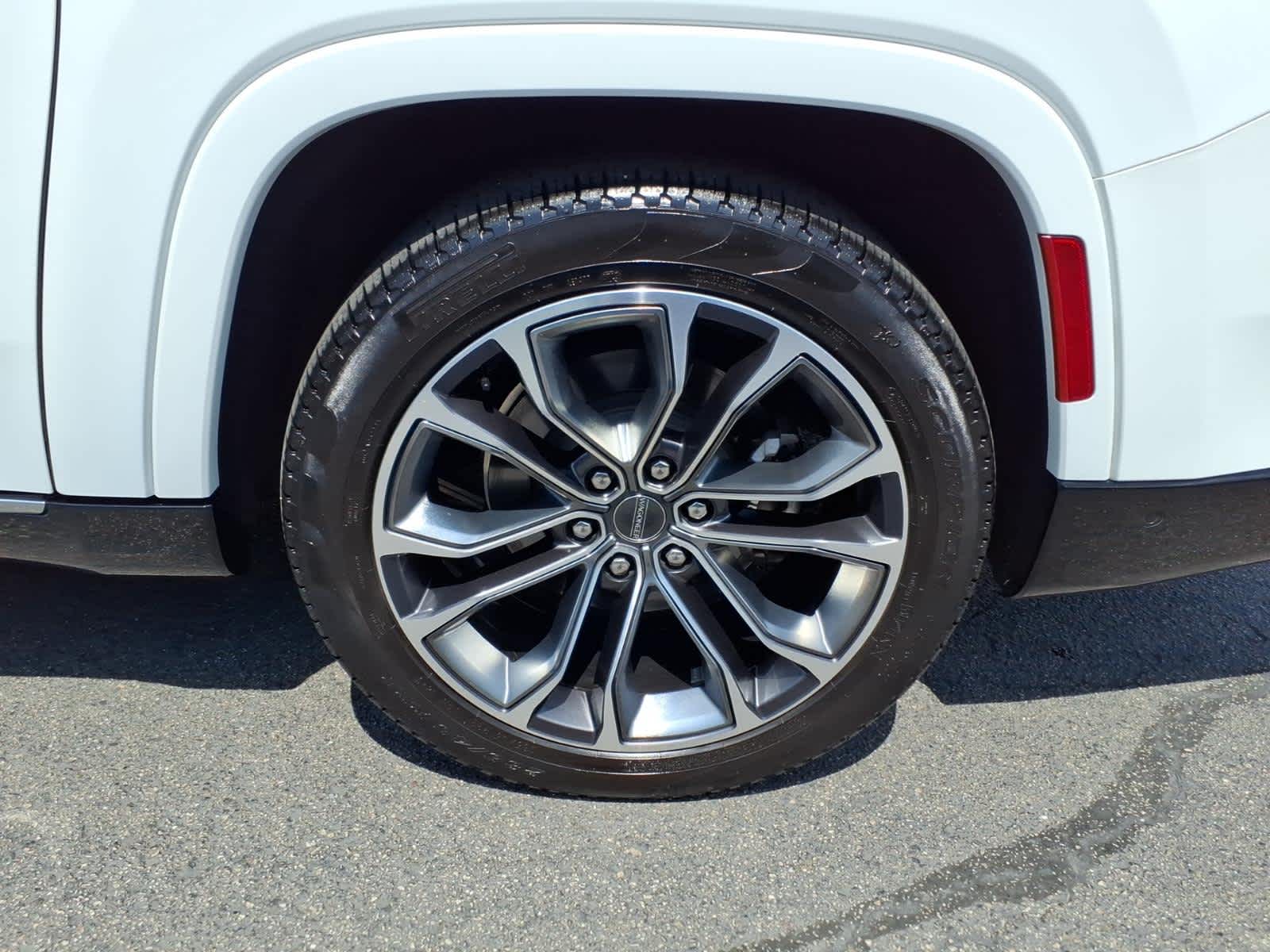 2024 Jeep Grand Wagoneer L Series III