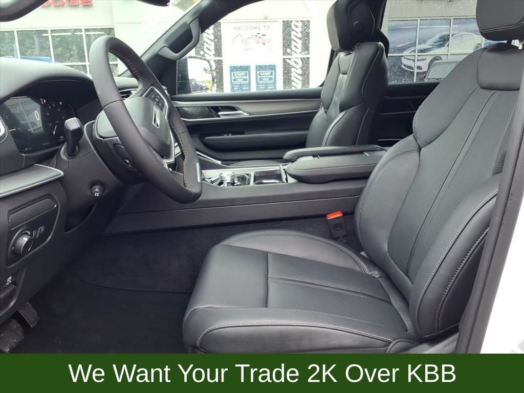 2026 Jeep Grand Wagoneer Base