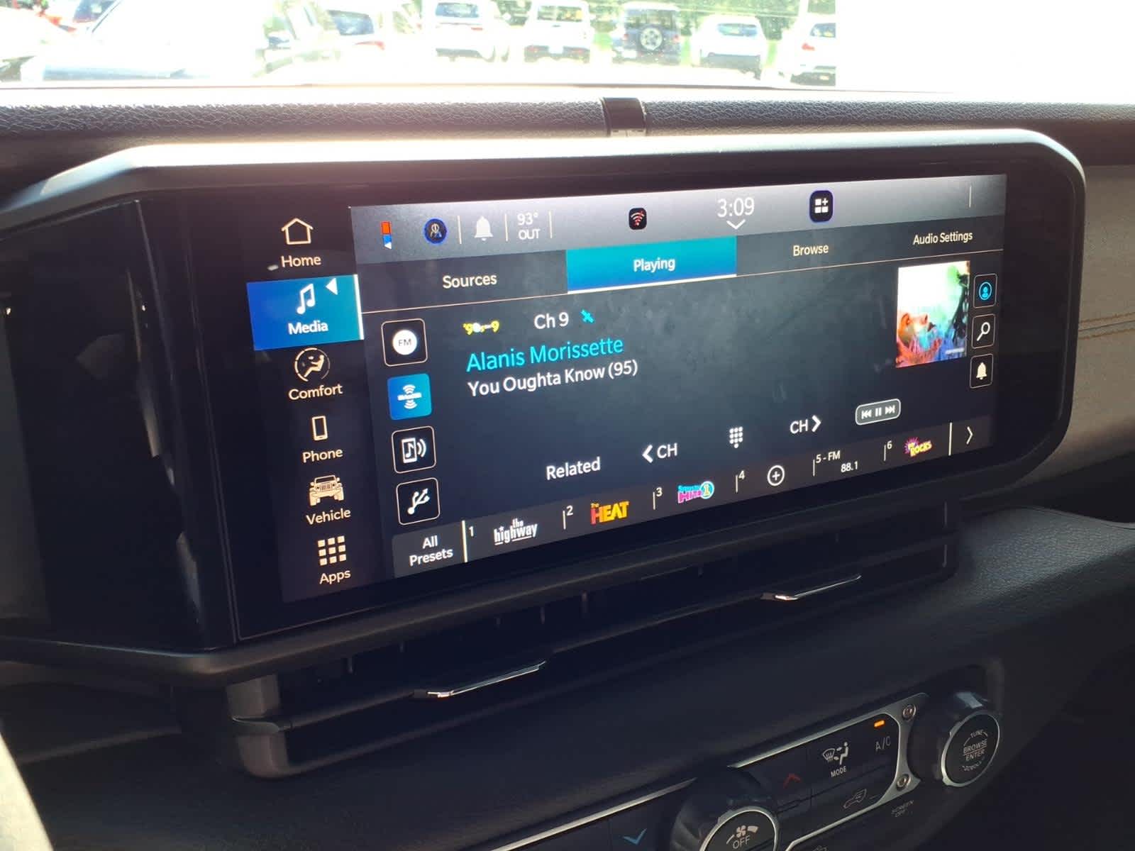 2024 Jeep Gladiator Sport S