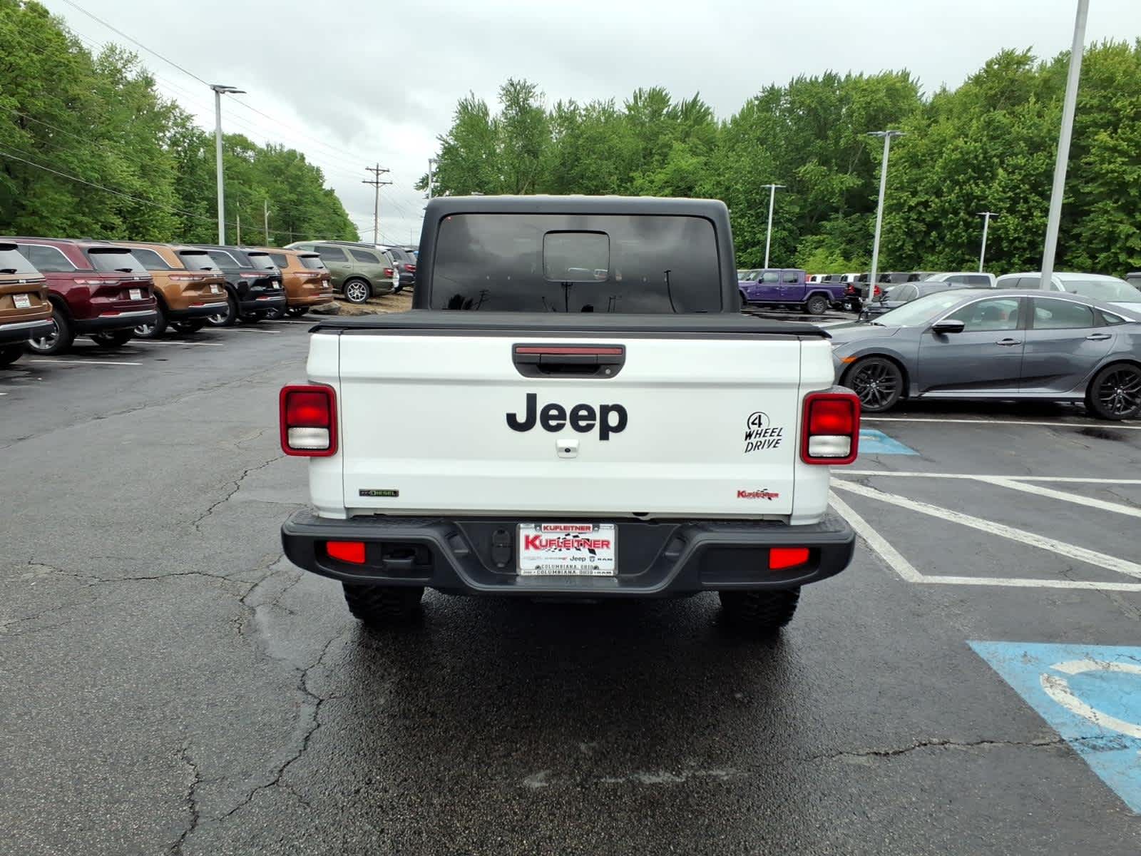 2021 Jeep Gladiator Willys