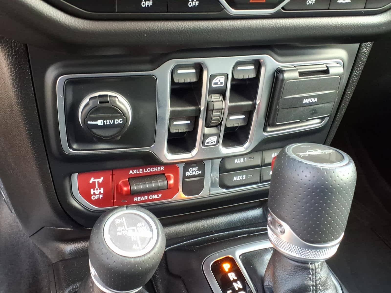 2025 Jeep Gladiator Mojave X