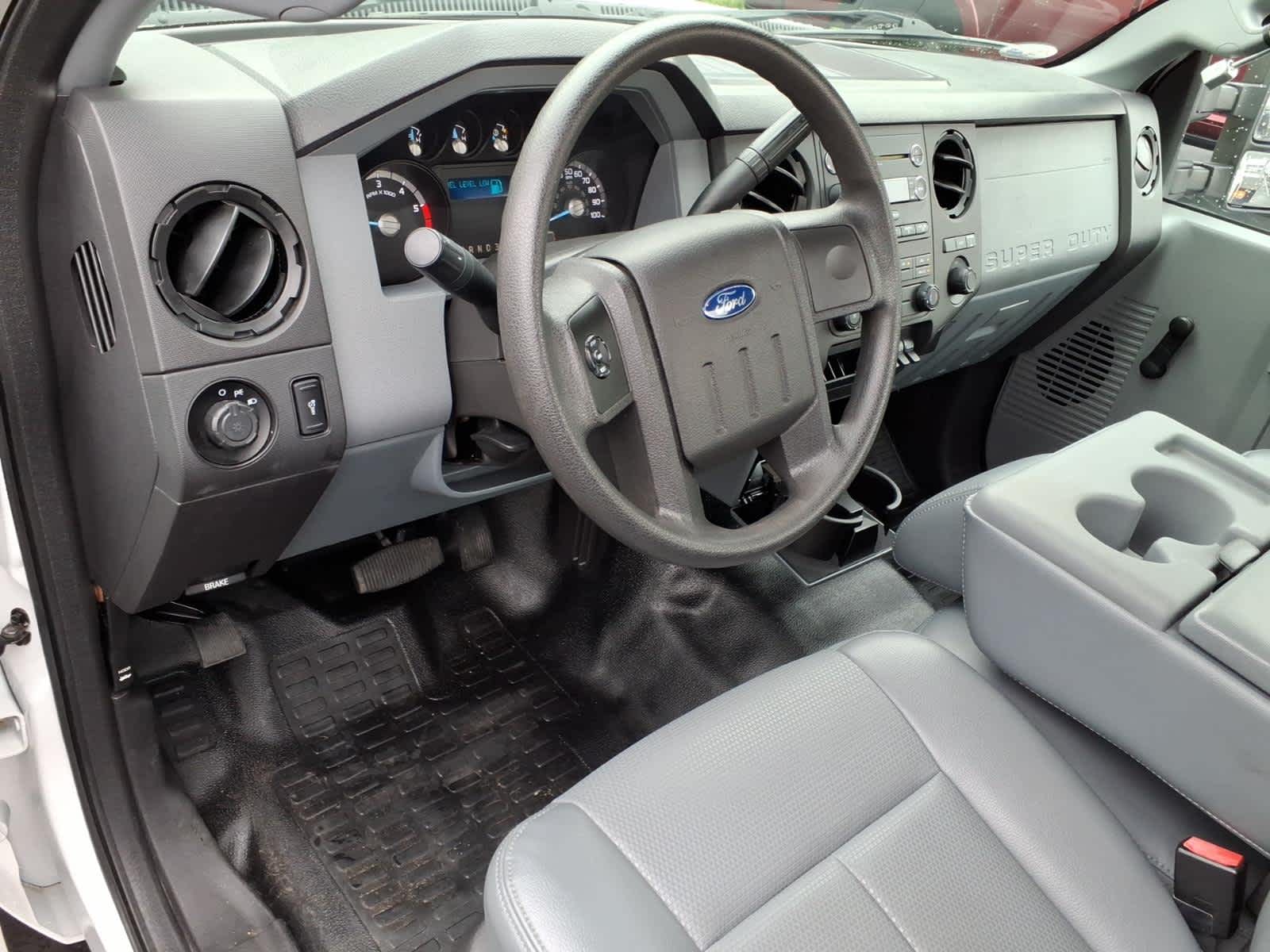 2015 Ford Super Duty F-550 DRW XL