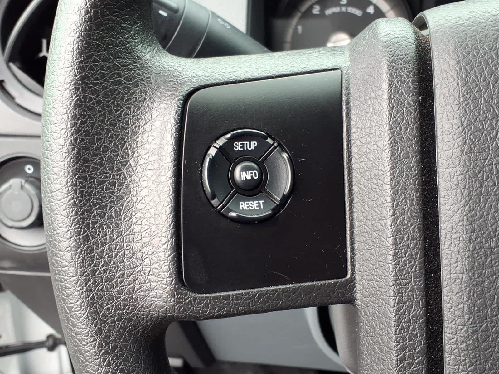 2015 Ford Super Duty F-550 DRW XL