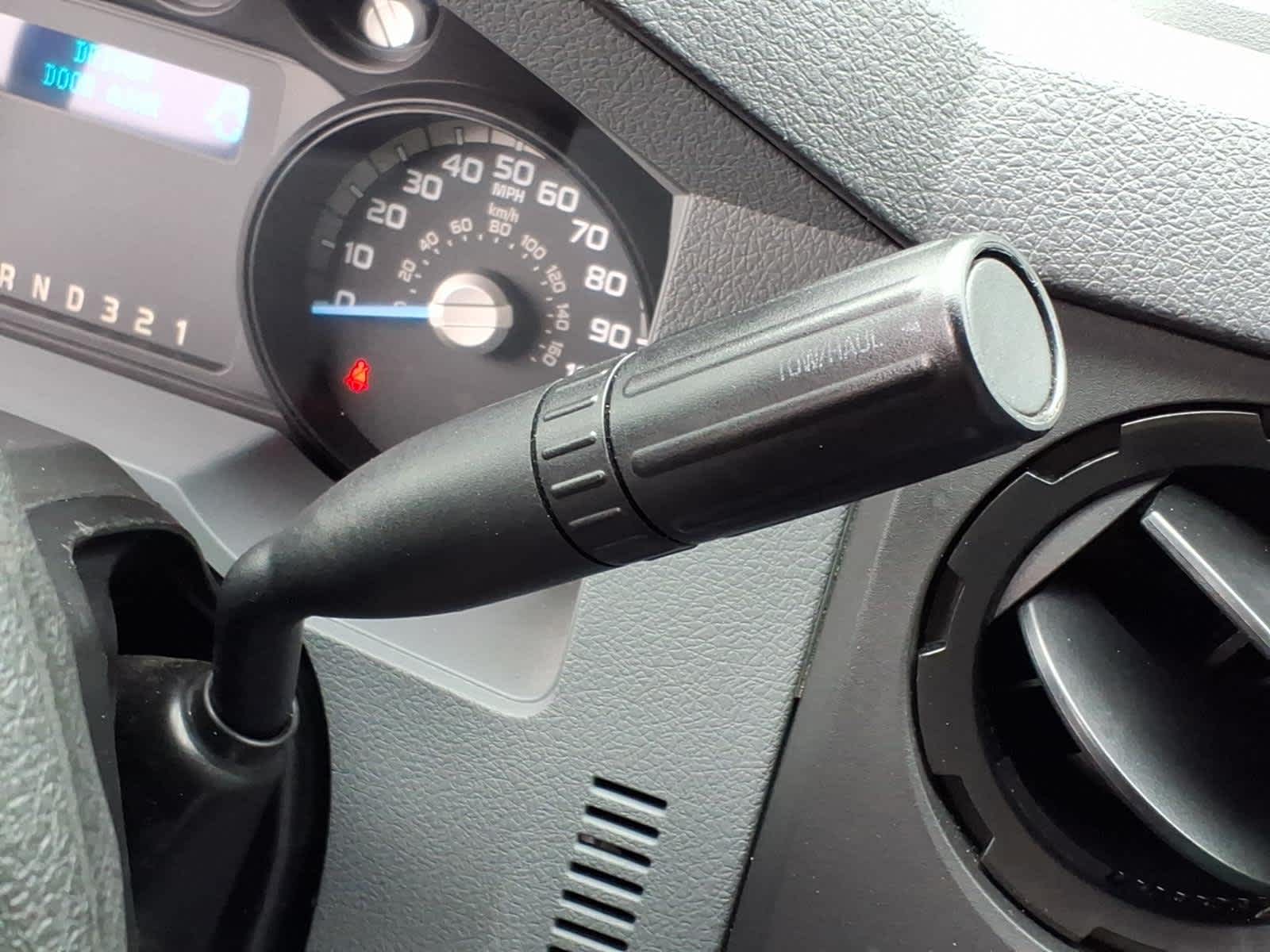 2015 Ford Super Duty F-550 DRW XL