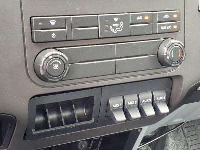 2015 Ford Super Duty F-550 DRW XL