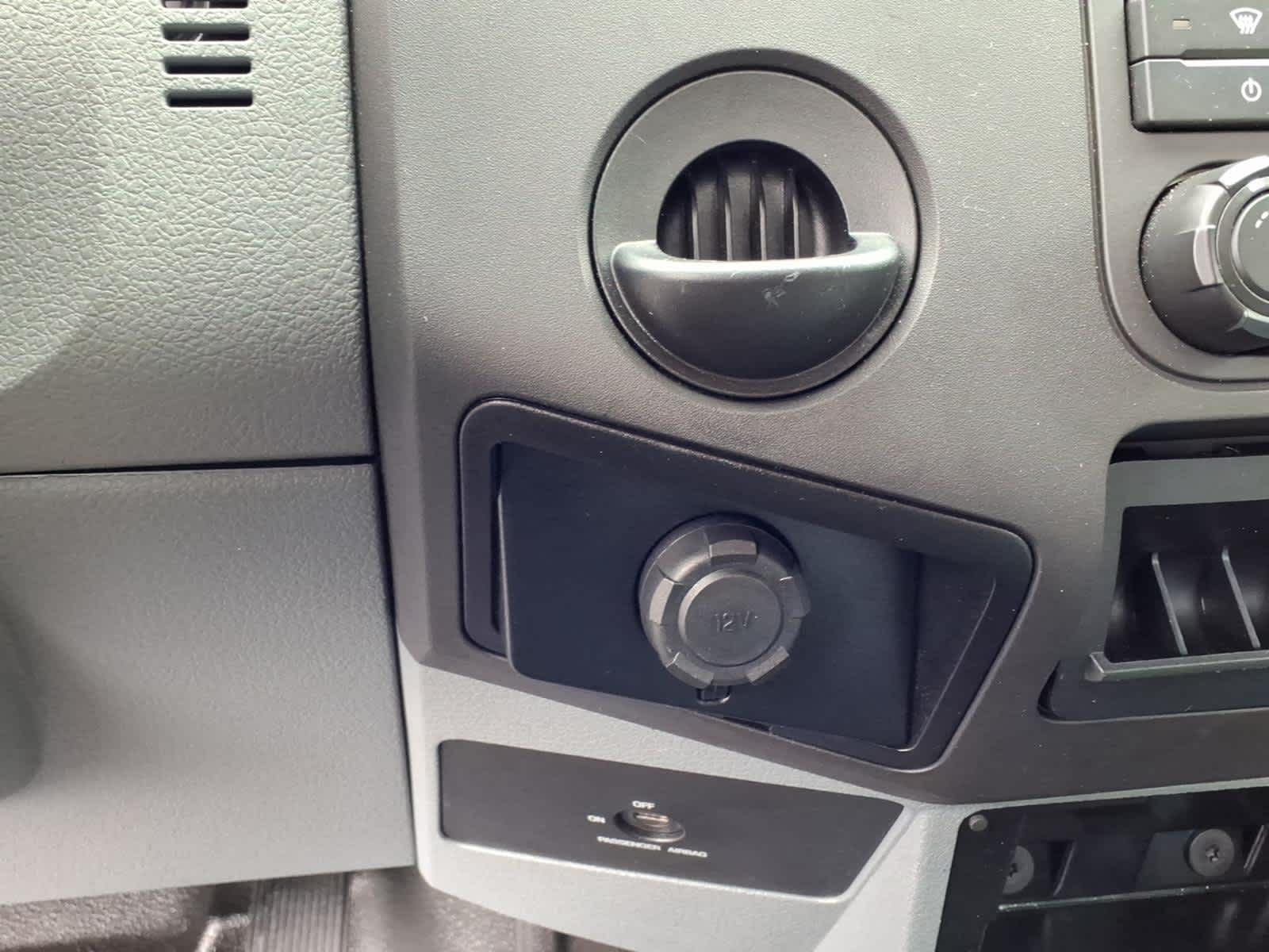 2015 Ford Super Duty F-550 DRW XL