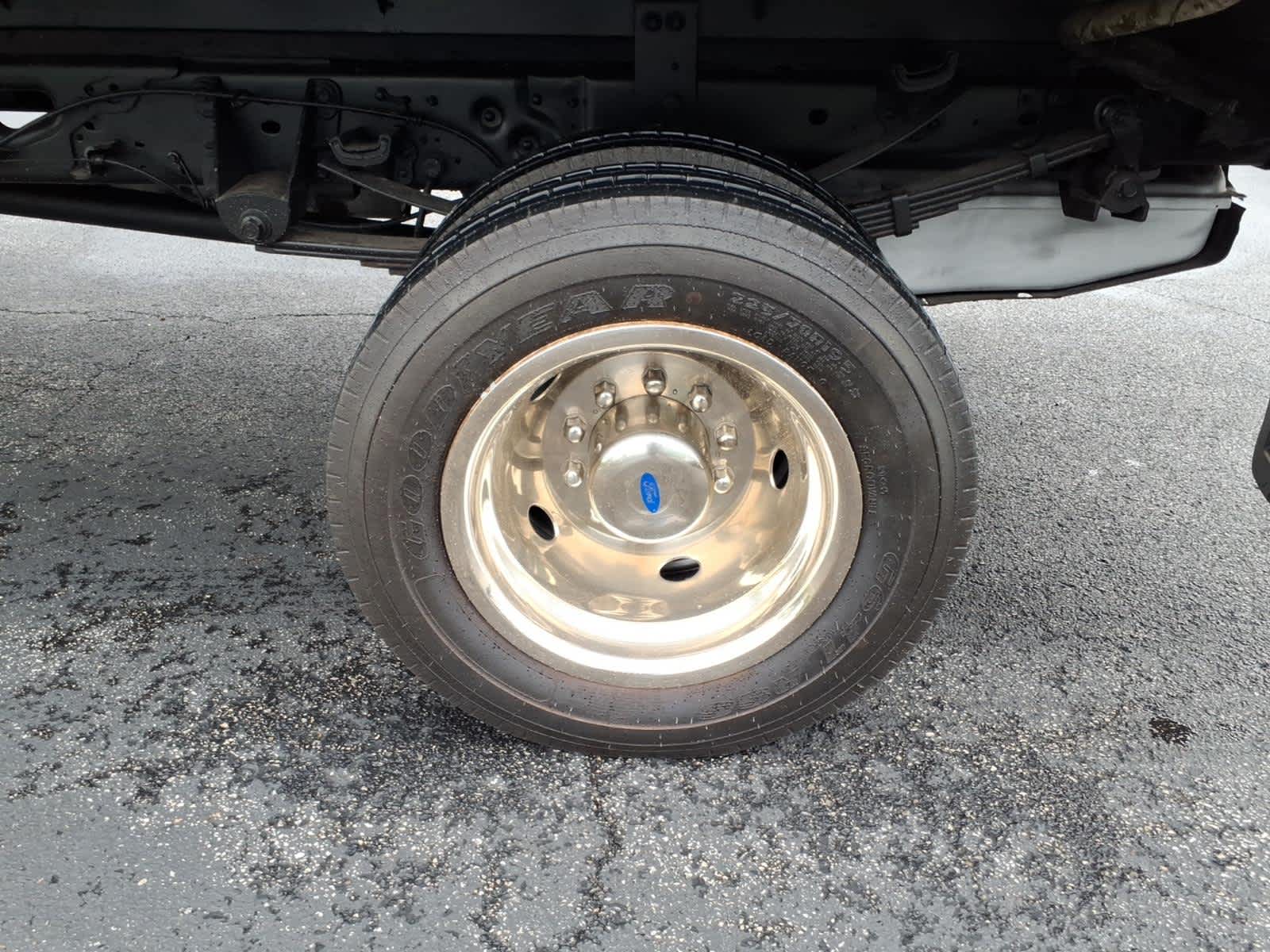 2015 Ford Super Duty F-550 DRW XL