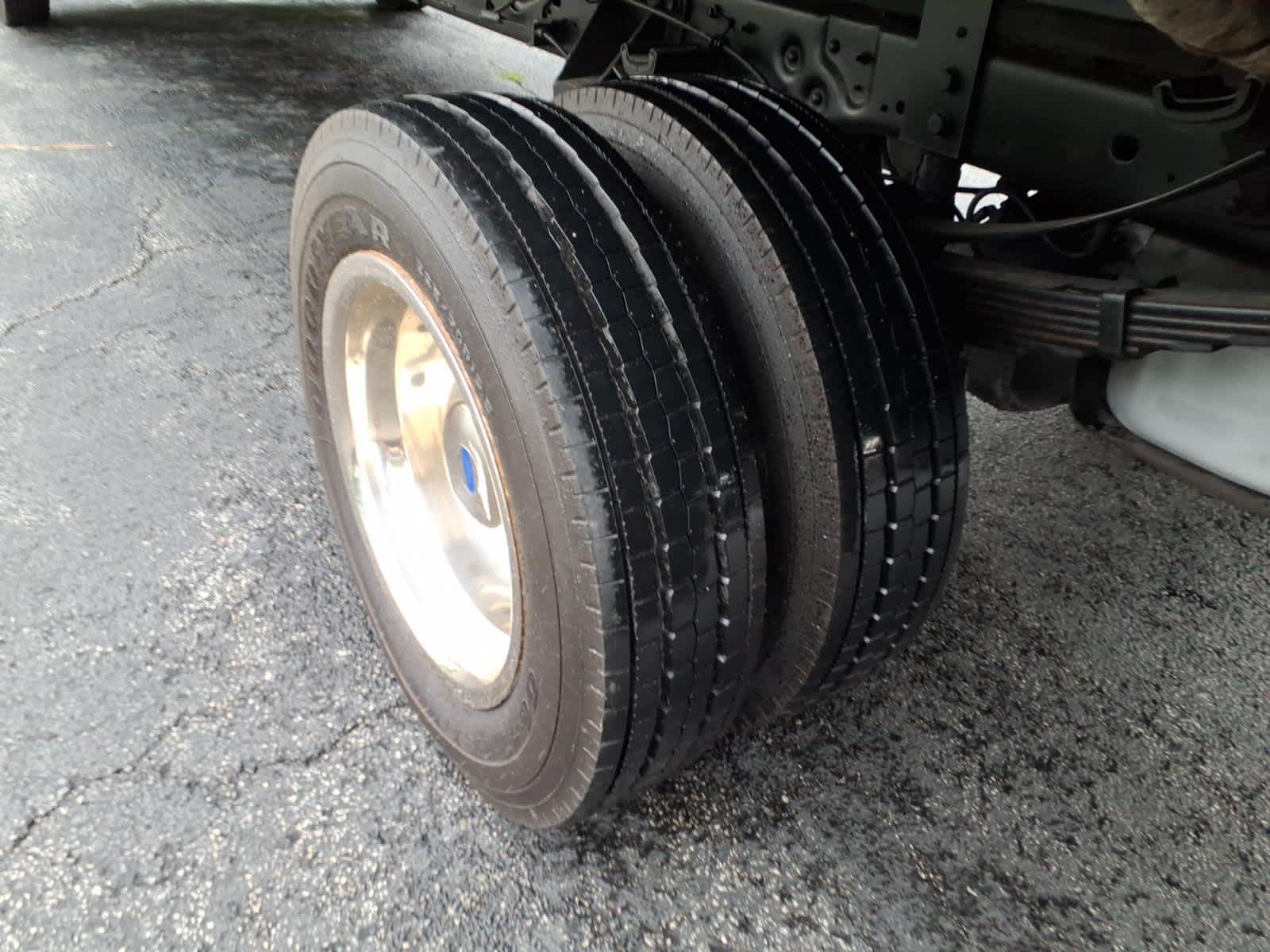 2015 Ford Super Duty F-550 DRW XL