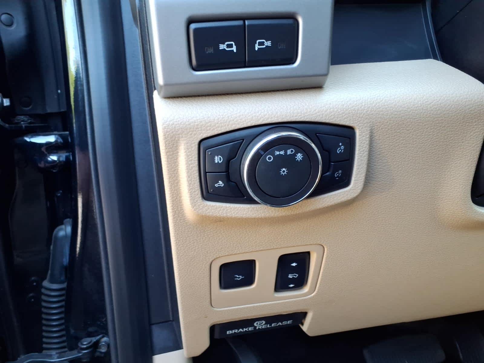 2017 Ford Super Duty F-350 SRW Lariat