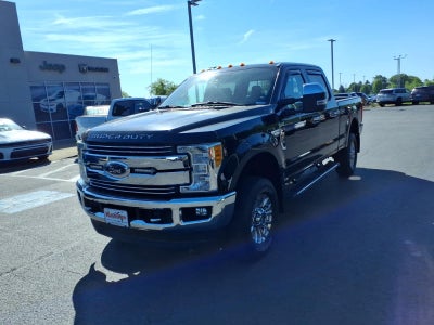 2017 Ford Super Duty F-350 SRW Lariat