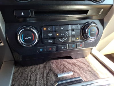 2017 Ford Super Duty F-350 SRW Lariat