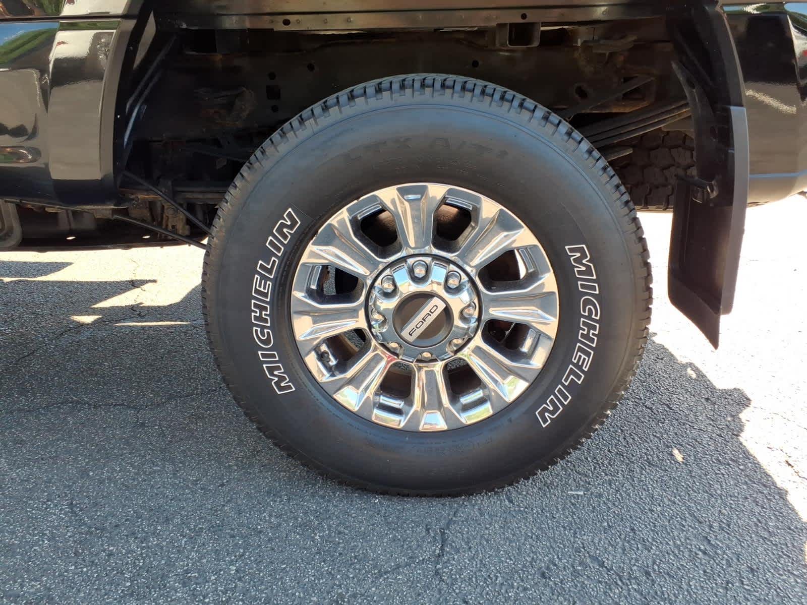 2017 Ford Super Duty F-350 SRW Lariat