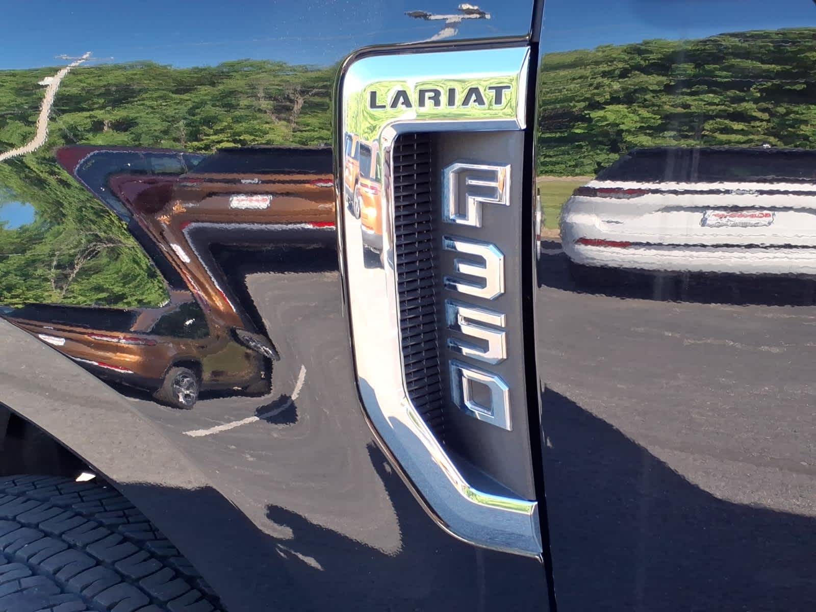 2017 Ford Super Duty F-350 SRW Lariat