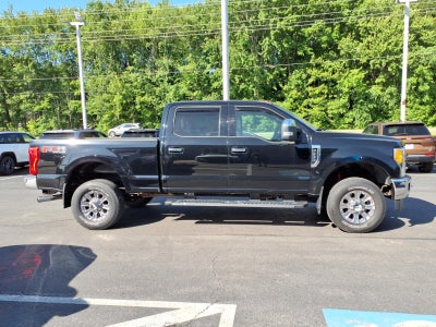 2017 Ford Super Duty F-350 SRW Lariat