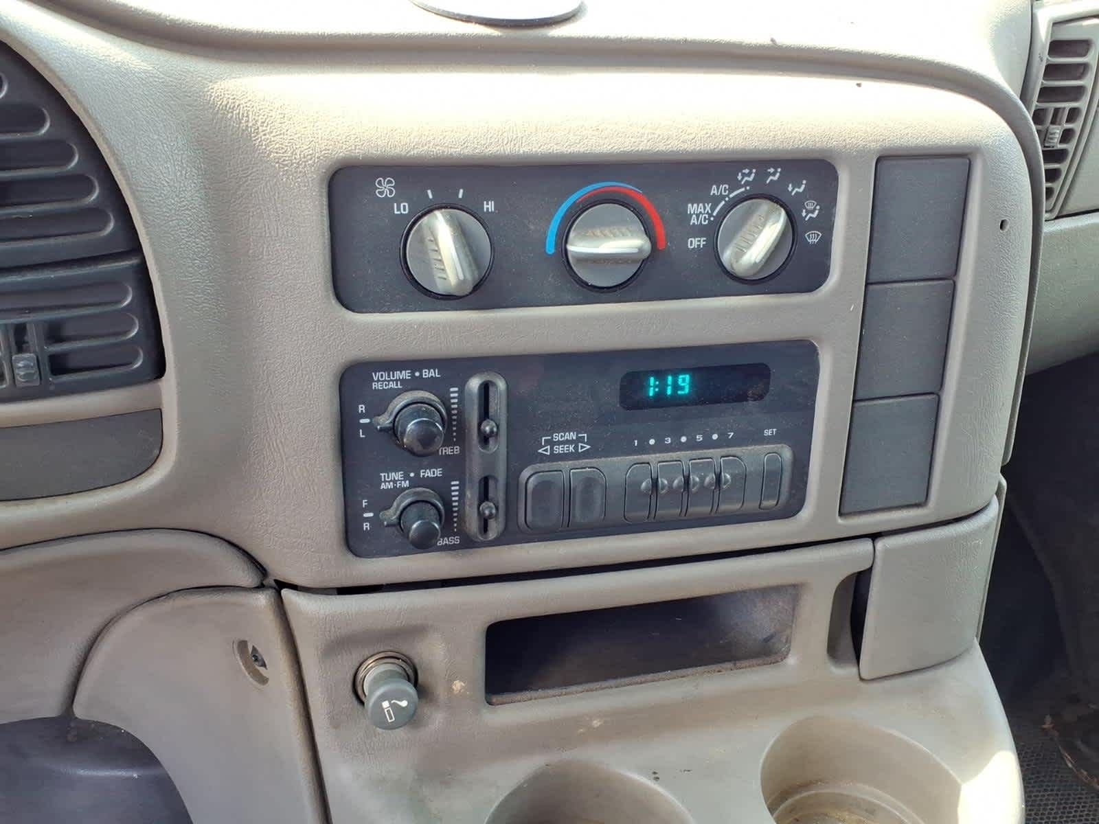 2004 Chevrolet Astro Cargo Van Base