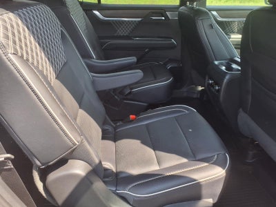 2024 GMC Acadia AWD Denali