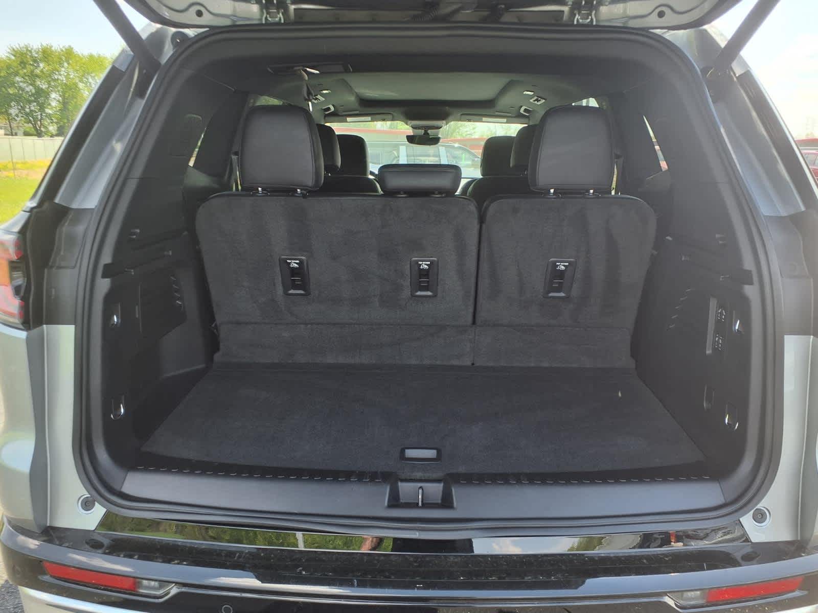 2024 GMC Acadia AWD Denali