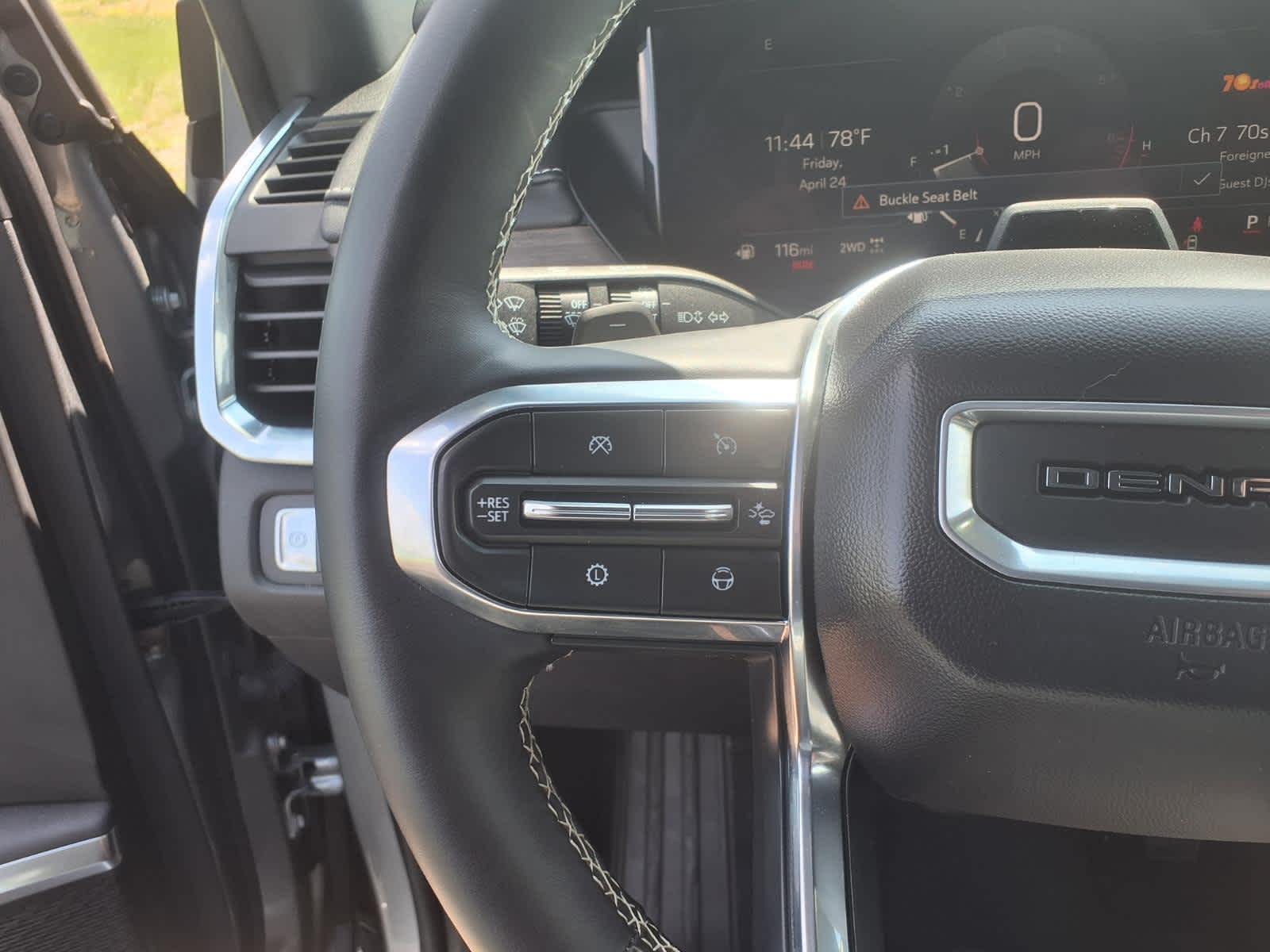 2024 GMC Acadia AWD Denali