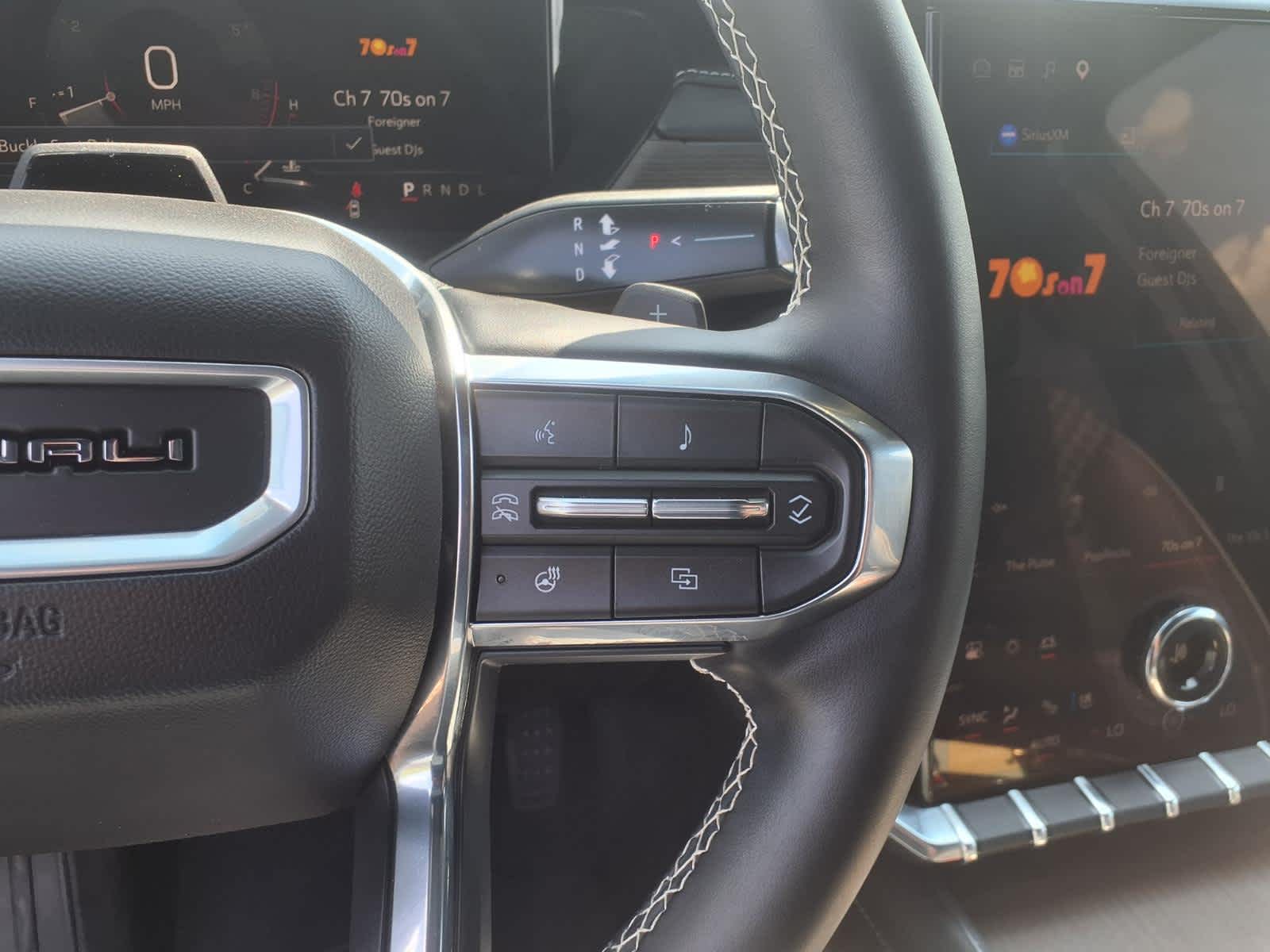 2024 GMC Acadia AWD Denali