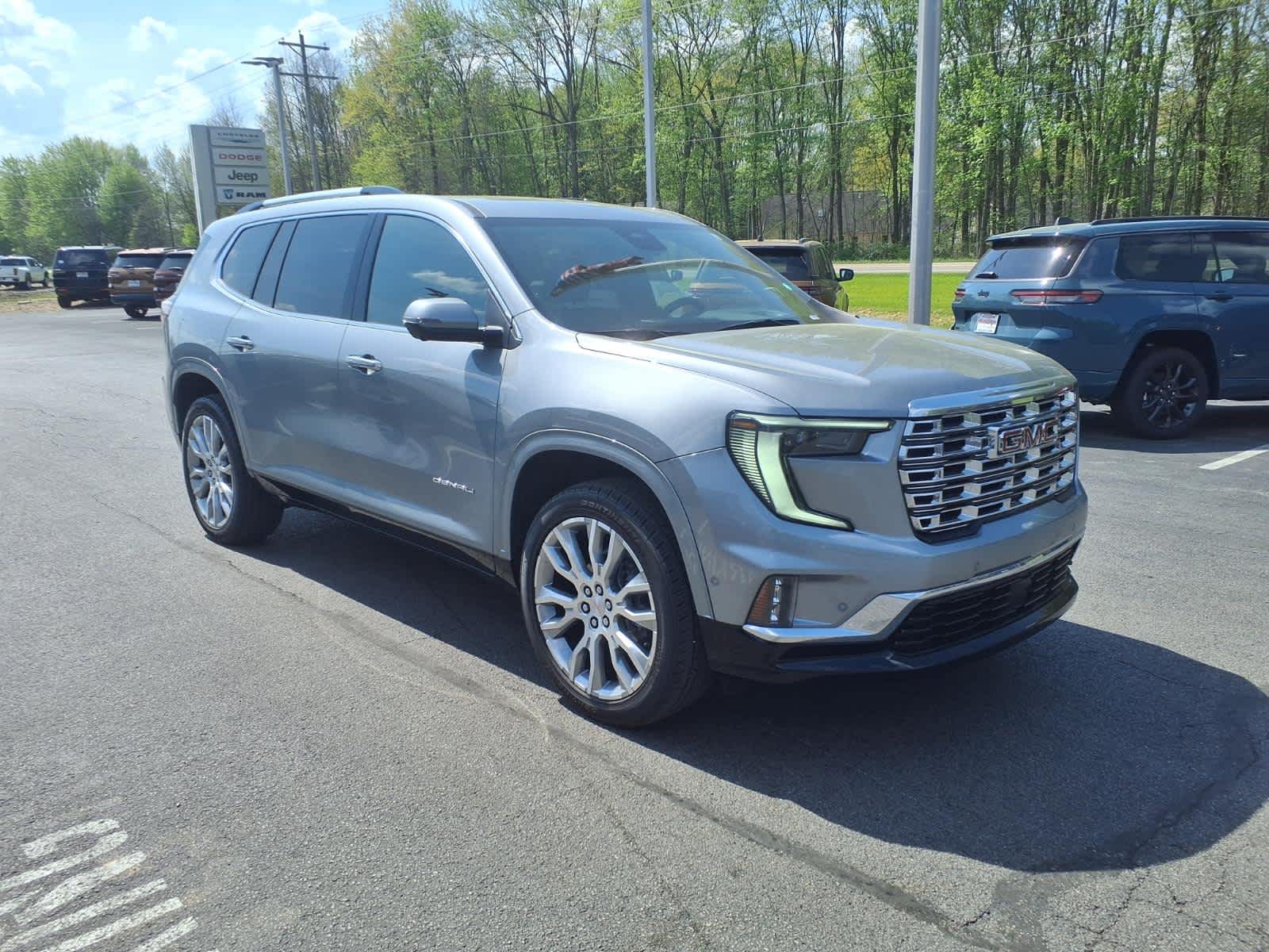 2024 GMC Acadia AWD Denali
