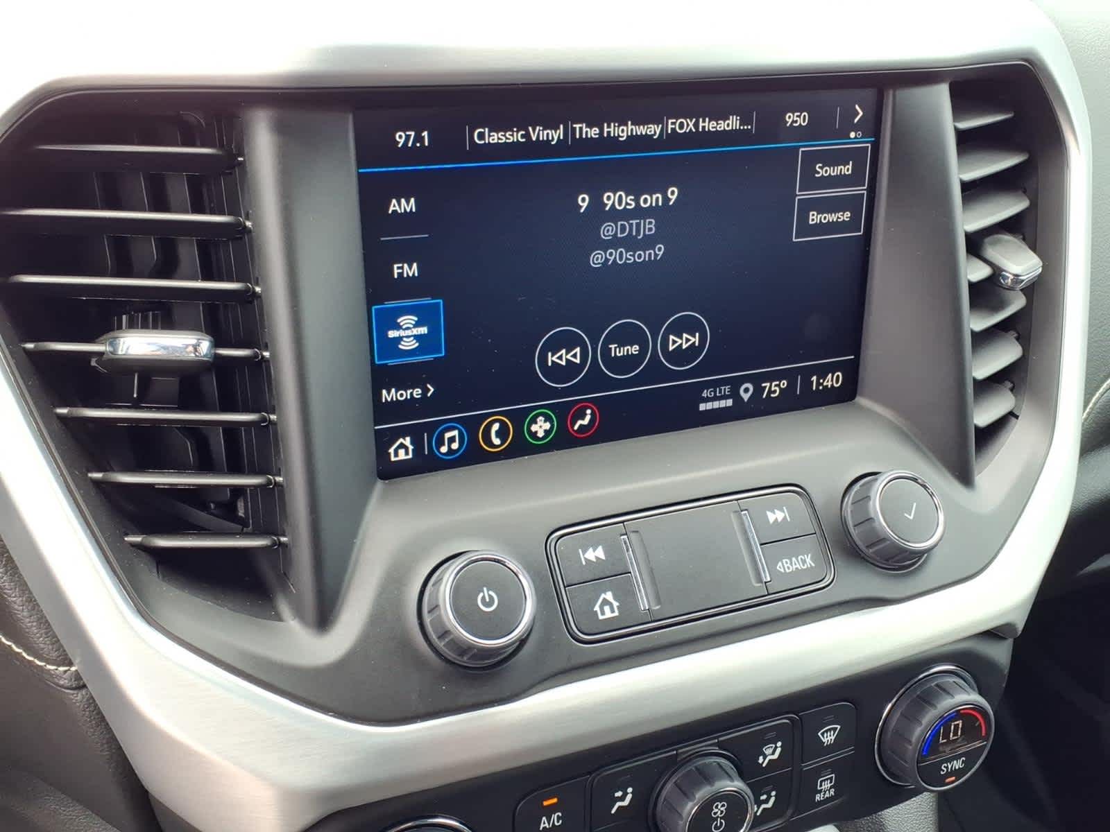 2023 GMC Acadia SLE