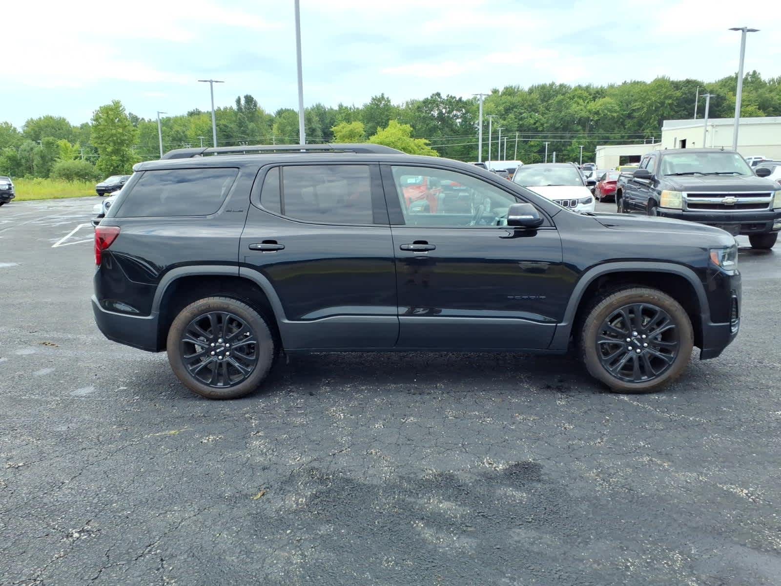 2023 GMC Acadia SLE