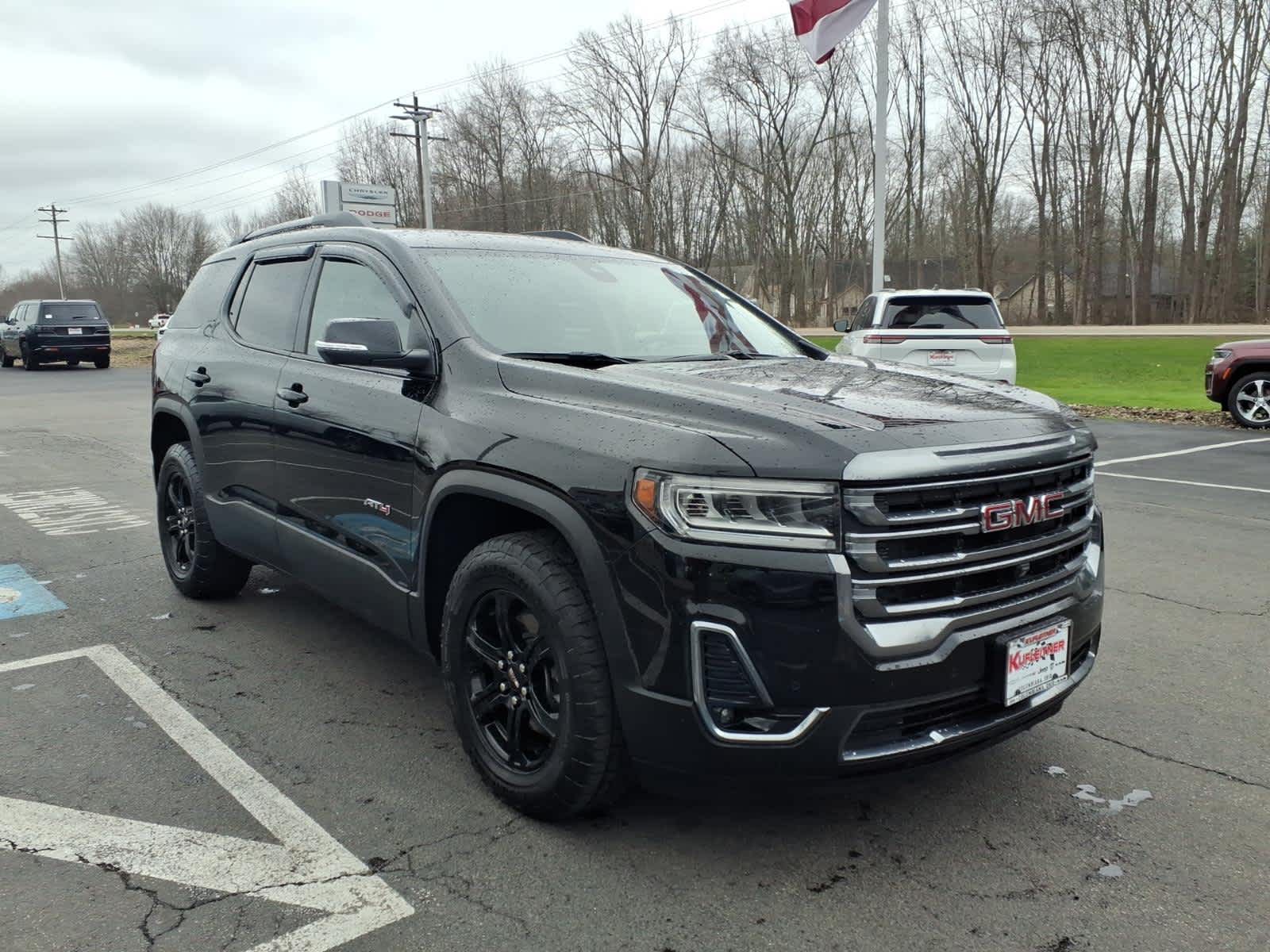 2023 GMC Acadia AT4
