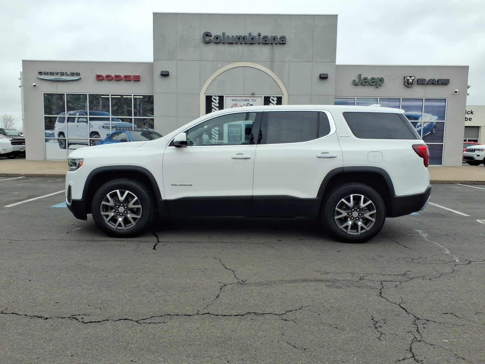 2023 GMC Acadia SLE