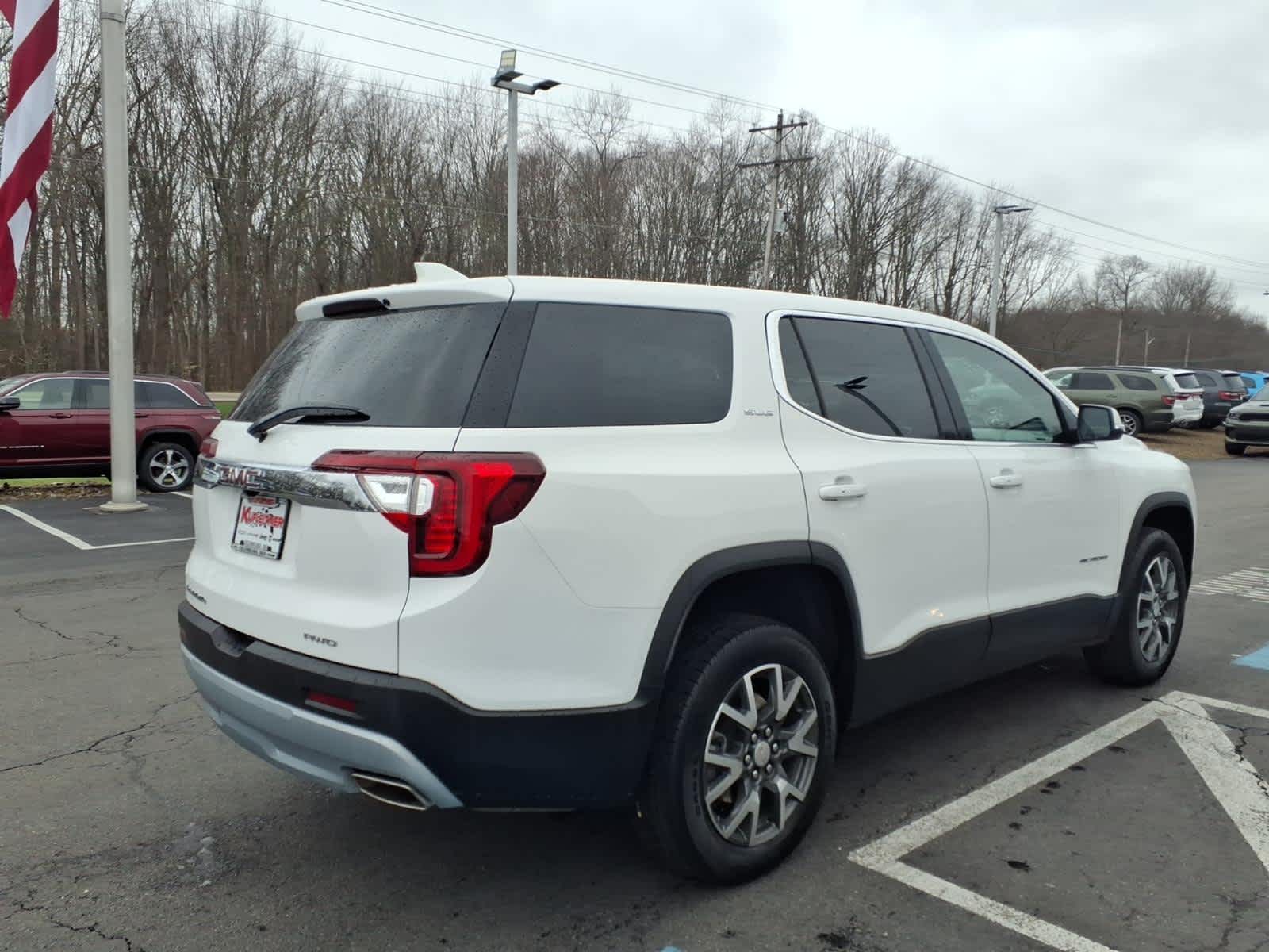2023 GMC Acadia SLE