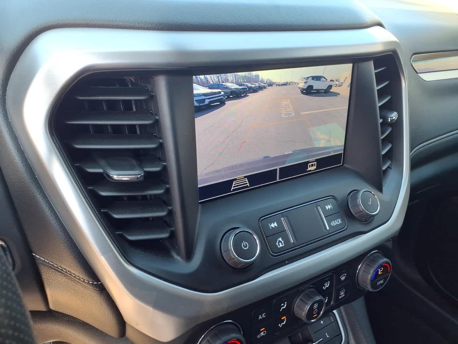 2023 GMC Acadia SLE