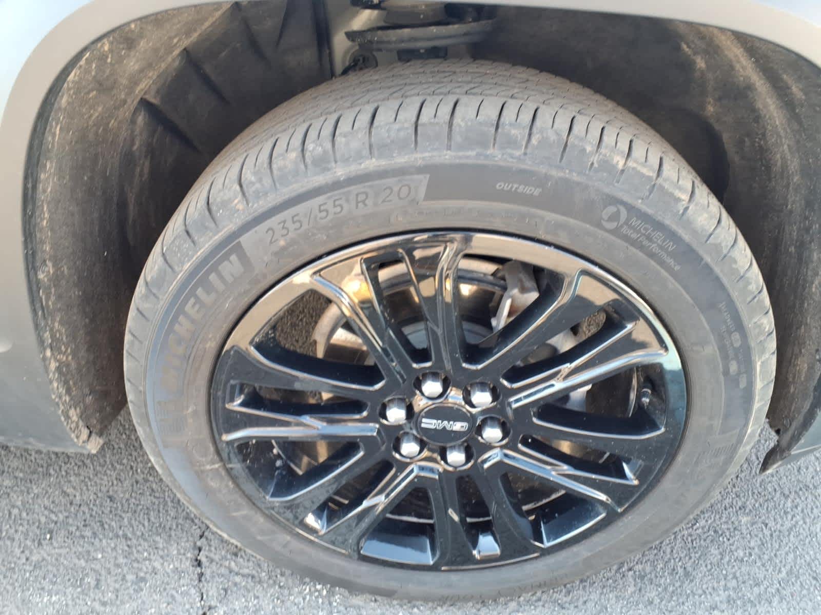 2023 GMC Acadia SLE