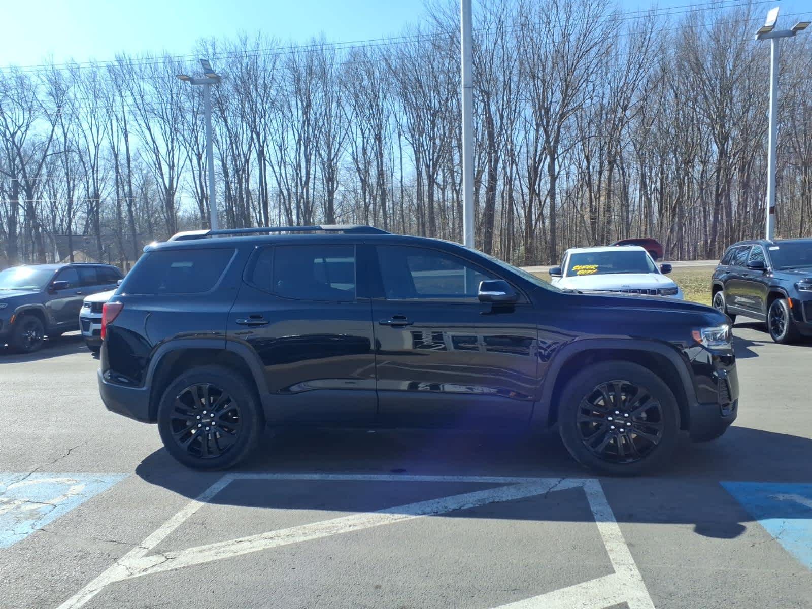 2023 GMC Acadia SLE